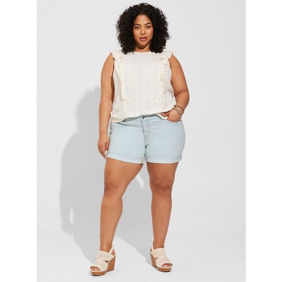 Torrid 5 Inch Boyfriend Vintage Stretch High Rise Shorts Denim Light Wash Blue - Picture 1 of 6